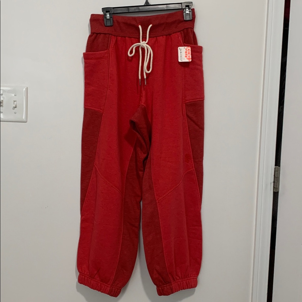 FP MOVEMENT Making It Joggers NWT Victory Red - Picture 3 of 5